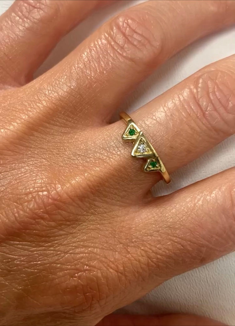 Thumbnail: TRIPLE TRIANGLE RING EMERALD 