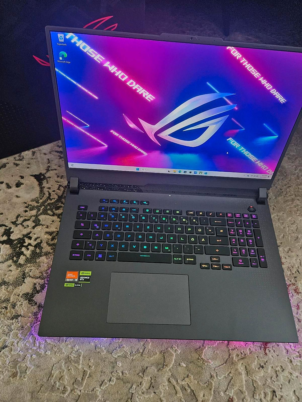 Miniaturbild: Asus Rog G17 R9  7 Gen. 16 Gb Ram RTX 4060  (G713P)
