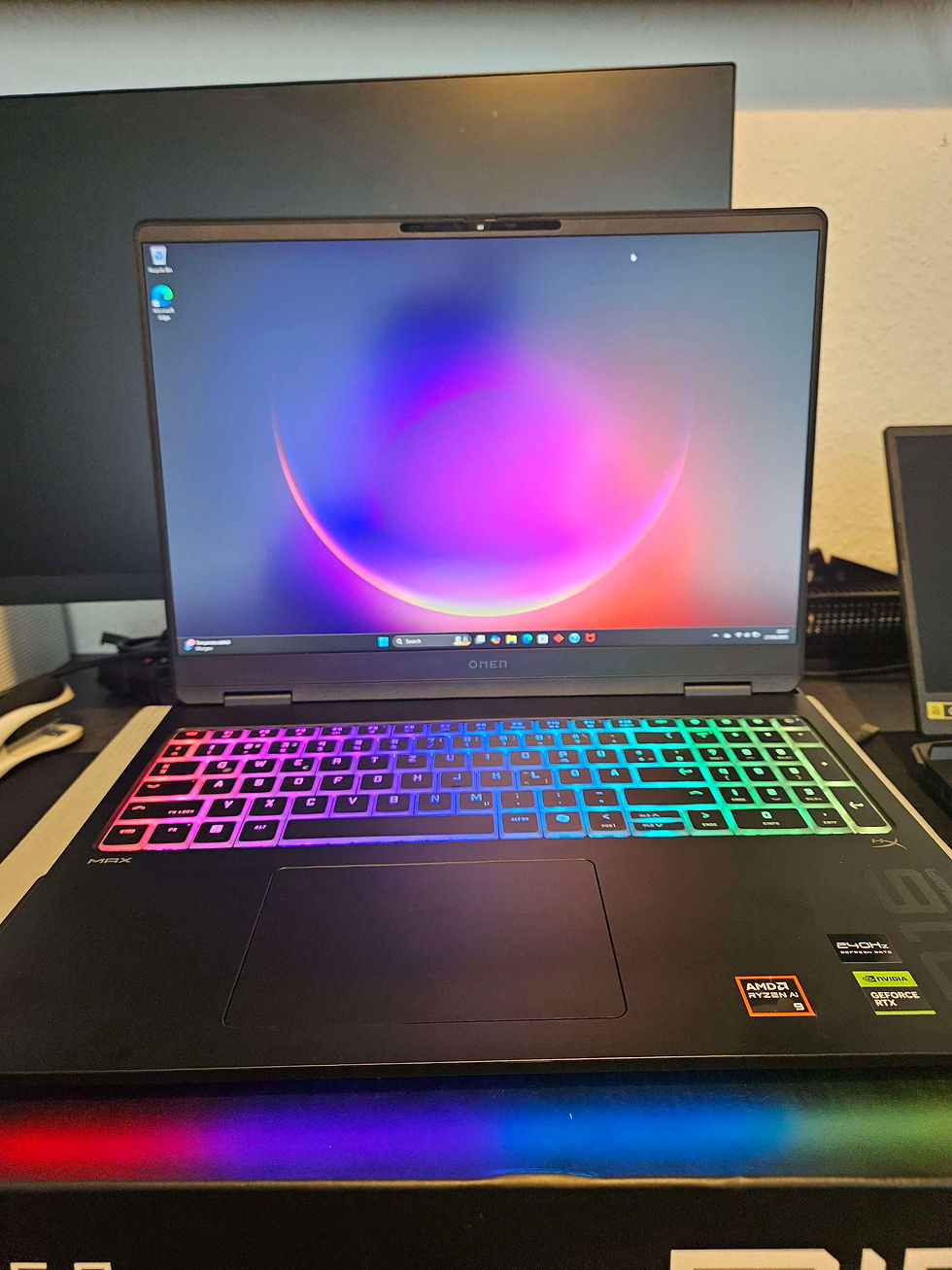 Miniaturbild: HP Omen Max  16-ak0197ng Ryzen AI 9 RTX 5080