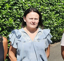 L'équipe dans la cour de l'école