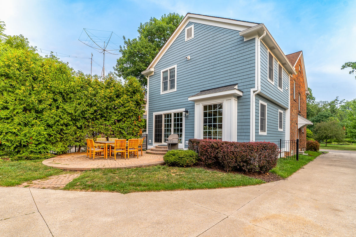 Brushed Smooth Shake Lap Siding House-4.jpg