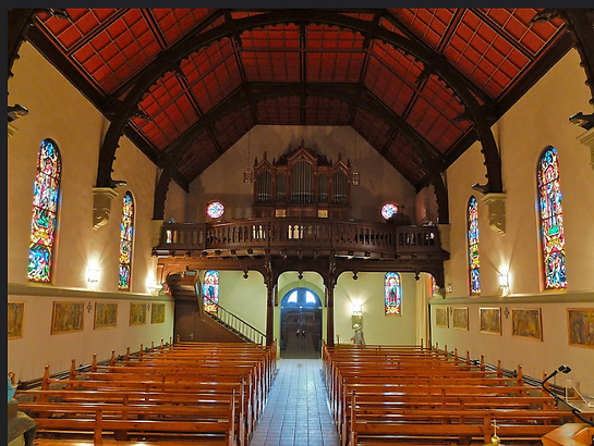 interieur de l'eglise copie.png