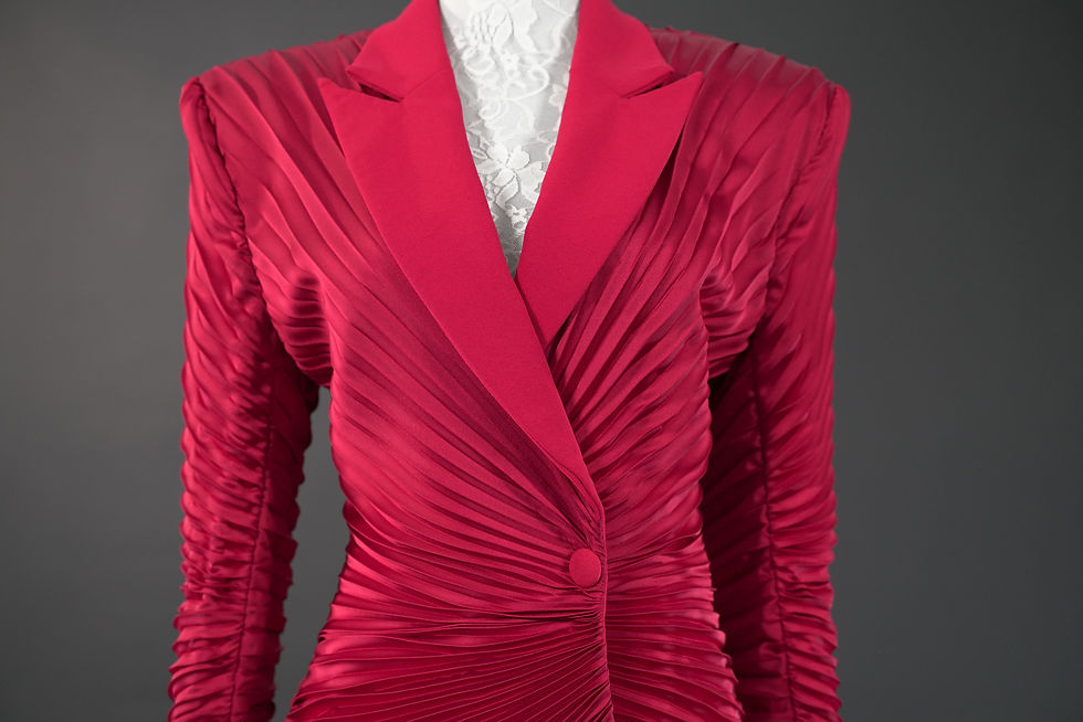 Thumbnail: Mark Bumgarner - Red Suit