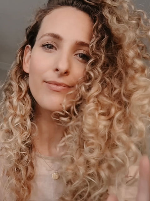 HOW TO GET YOUR CURLS BACK