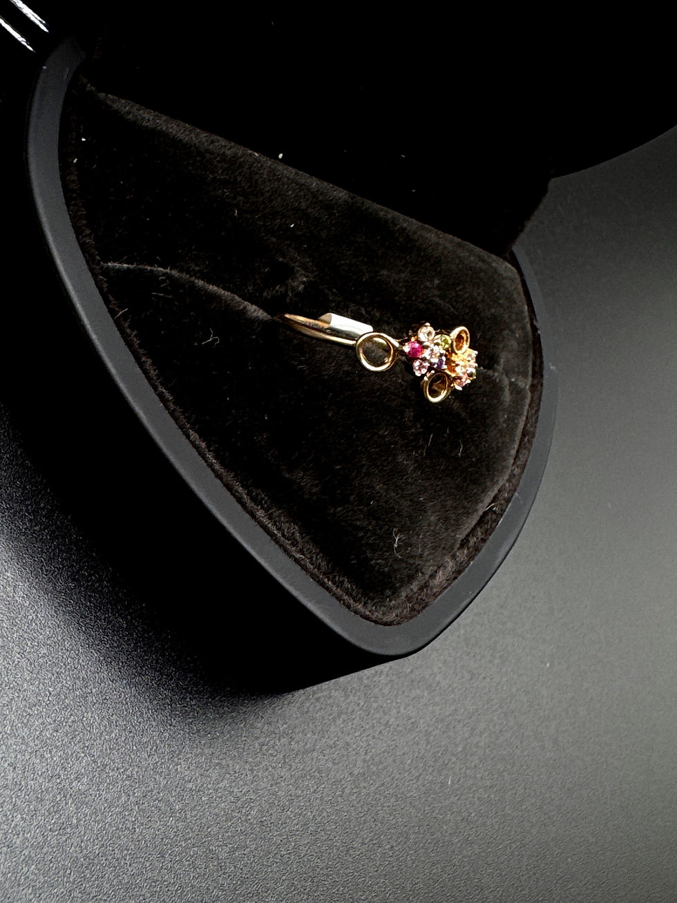 Miniatura: Anillo de oro piedras de color 