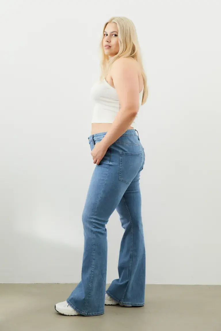Thumbnail: Flared Ultra High Jeans