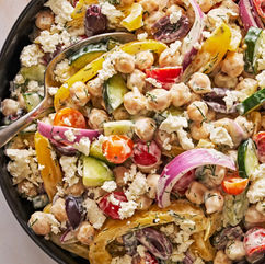Exploring the Flavors of Greek Chickpea Salad with Olive Oil and Garlic Dressing