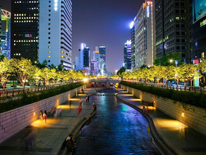 Cheonggyecheon River: Menikmati Keindahan dan Kedamaian di Seoul