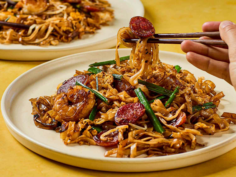 Char Kway Teow, Mie Goreng Favorit yang Bikin Ketagihan 🍜