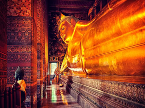 Wat Pho – Rumah Sang Buddha Tidur dan Asal Usul Pijat Tradisional Thailand