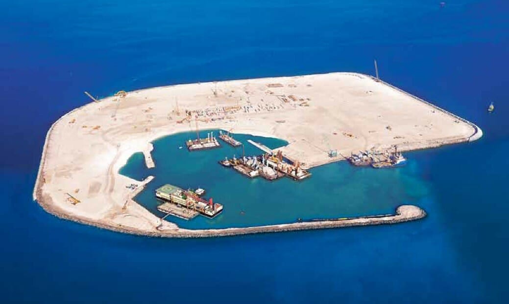 Upper Zakum offshore platform photo