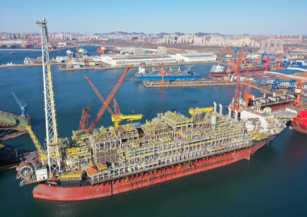 Almirante Barroso FPSO offshore platform photo