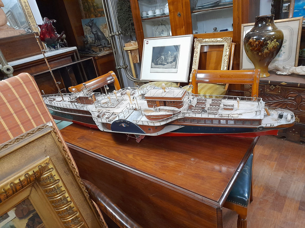 Miniatura: Modello di battello fluviale