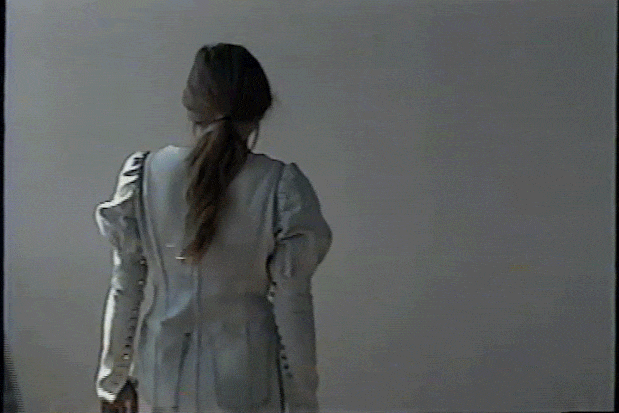 GENTE-3 (1).gif