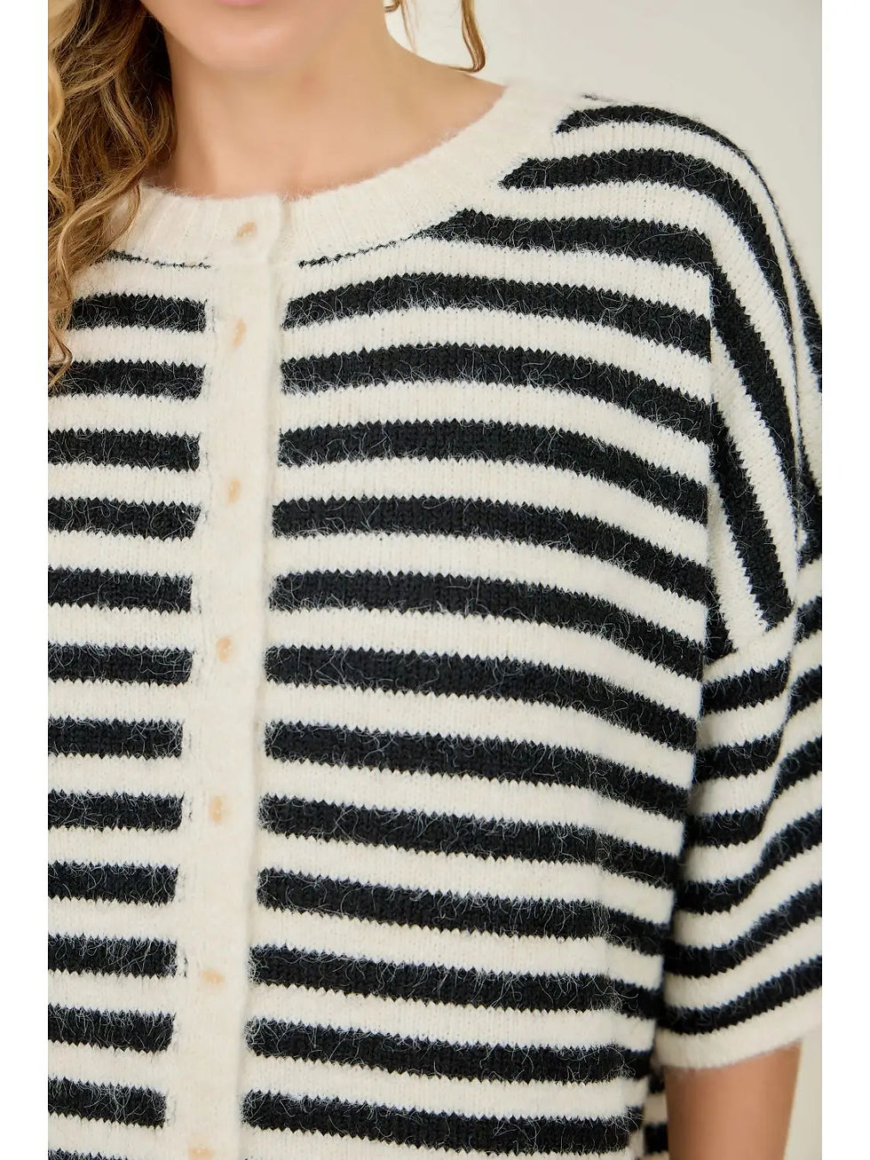 Thumbnail: Winnie cardigan 