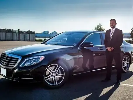 The Ultimate Guide to Seamless Airport Transfers with Square Limo Service in New York