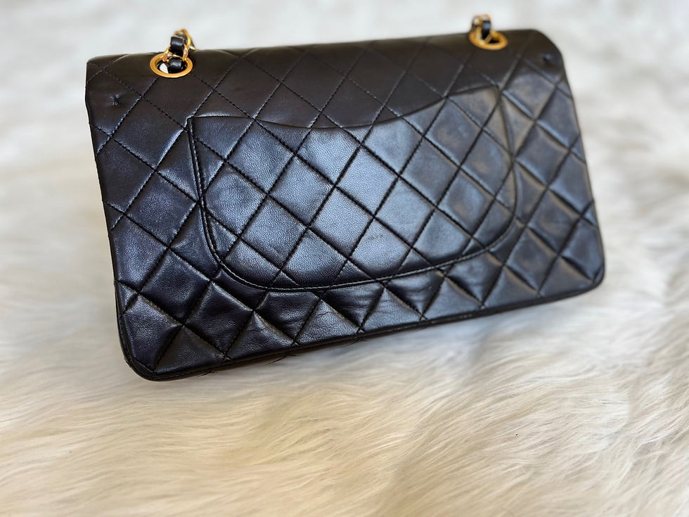 Thumbnail: CHANEL Classic Flap Medium