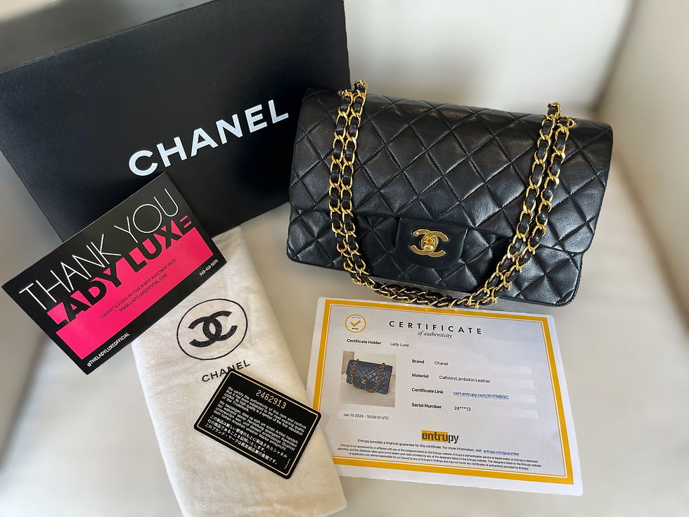 Thumbnail: CHANEL Vintage Classic Double Flap Medium