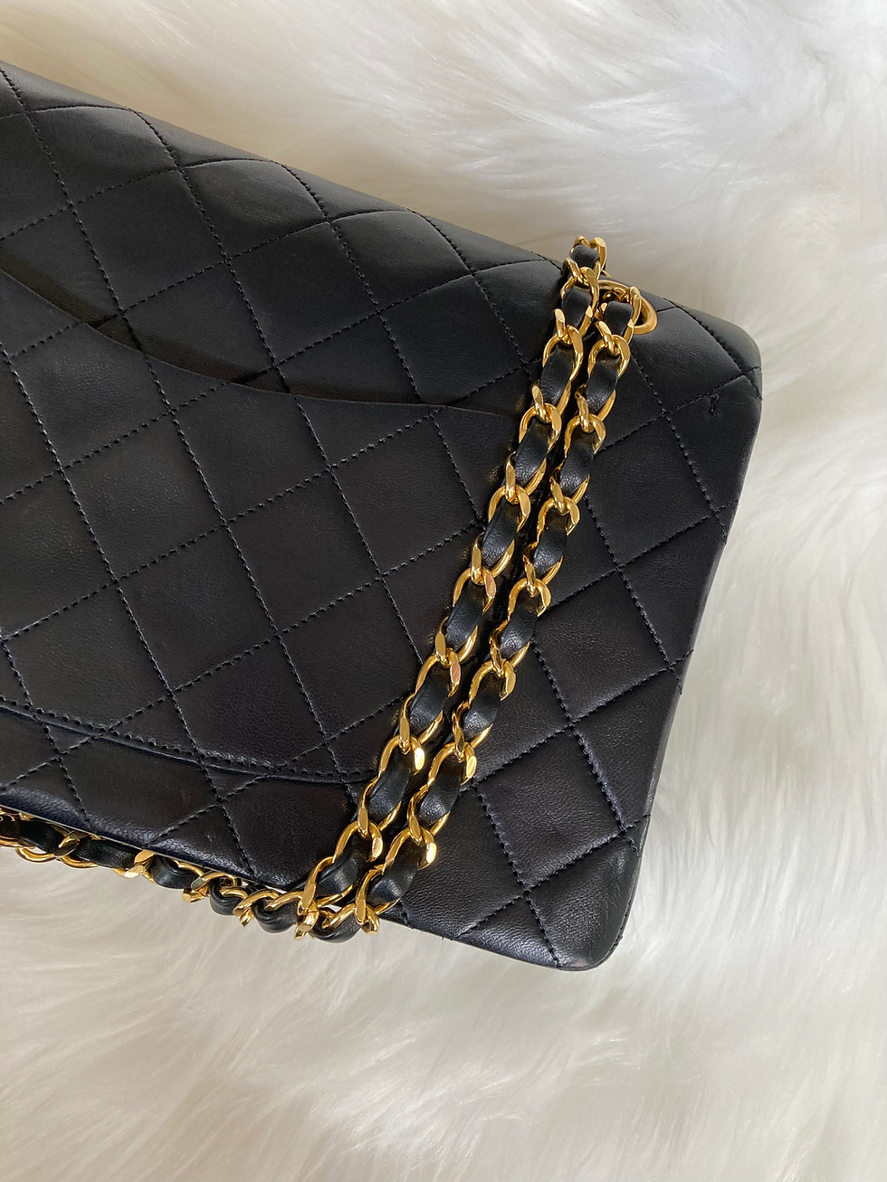 Thumbnail: CHANEL Classic Flap Series 0