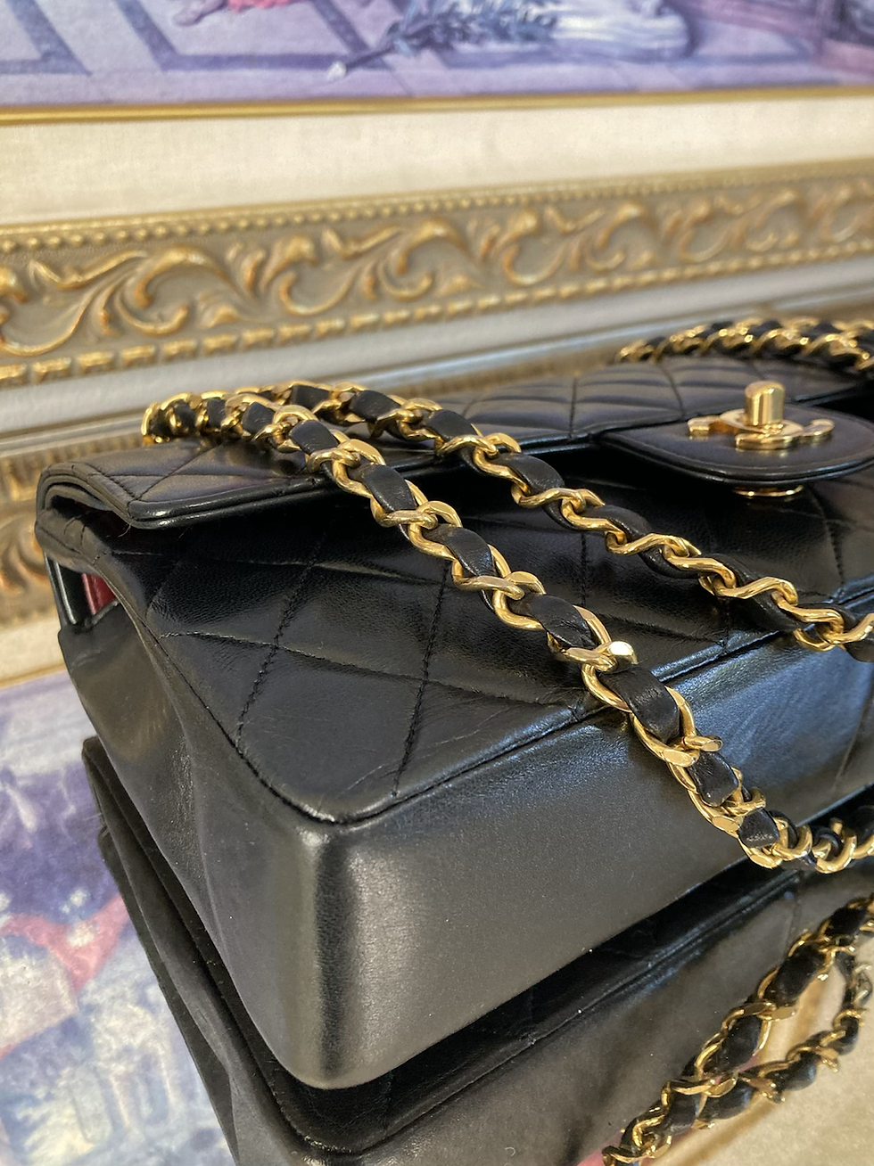 Thumbnail: CHANEL Medium Classic Flap