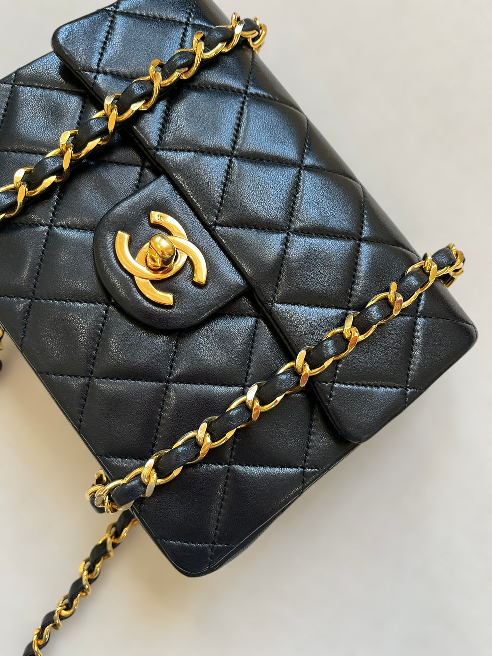Thumbnail: Chanel Mini Classic Flap