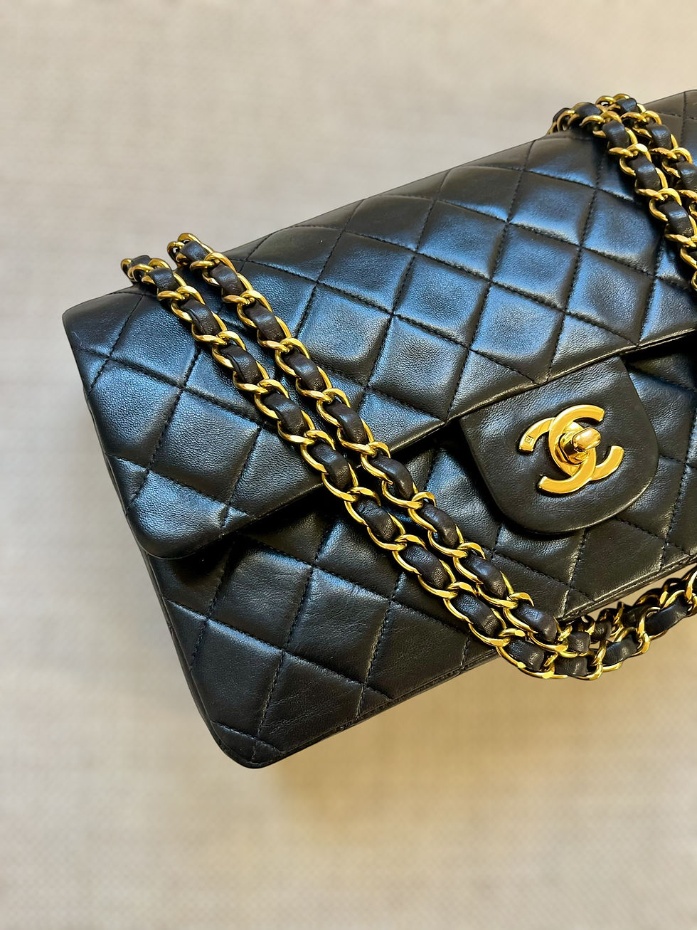 Thumbnail: Chanel Double Classic Flap Size Medium