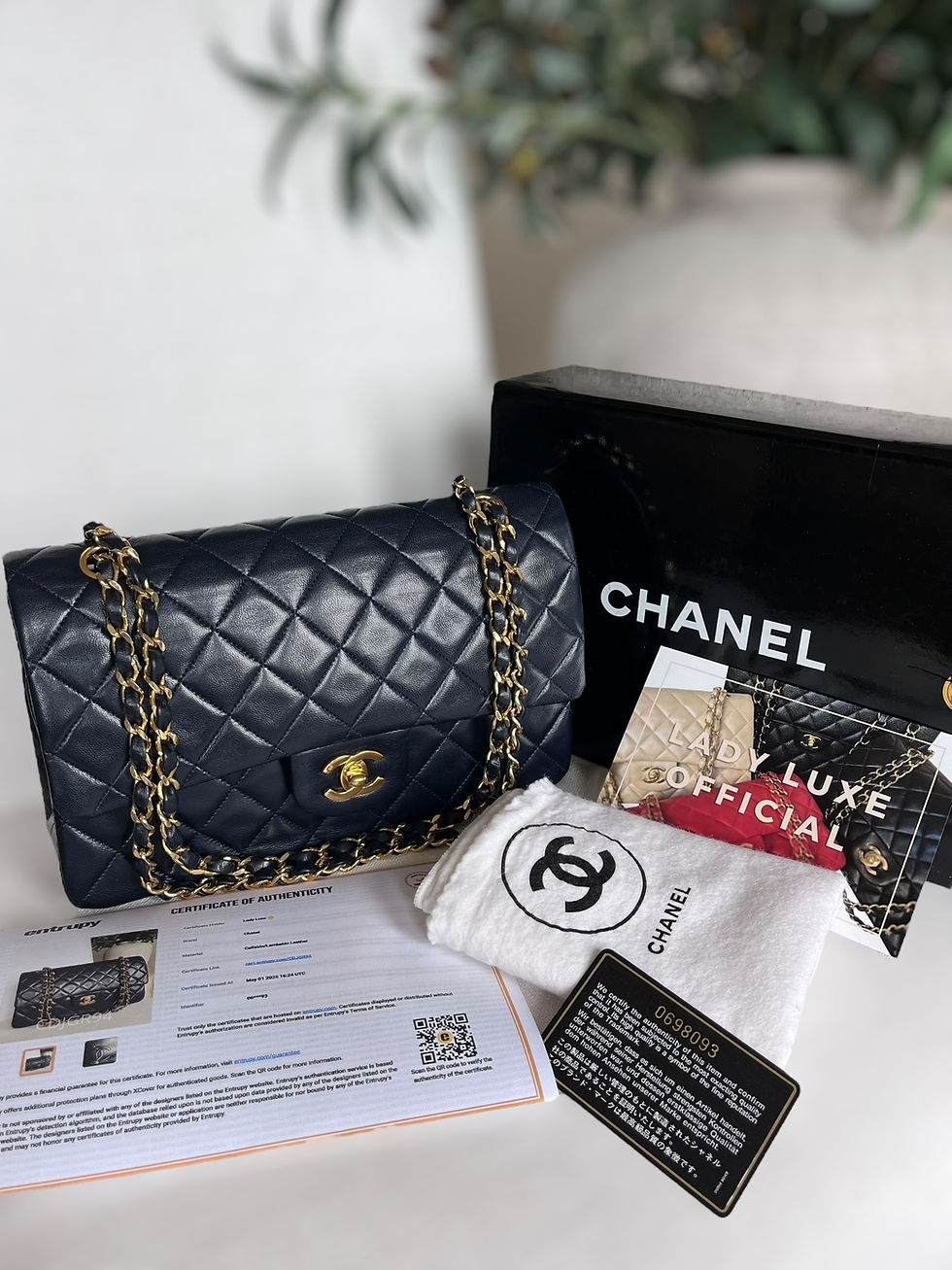 Thumbnail: Chanel Classic Double Flap Medium Midnight Blue