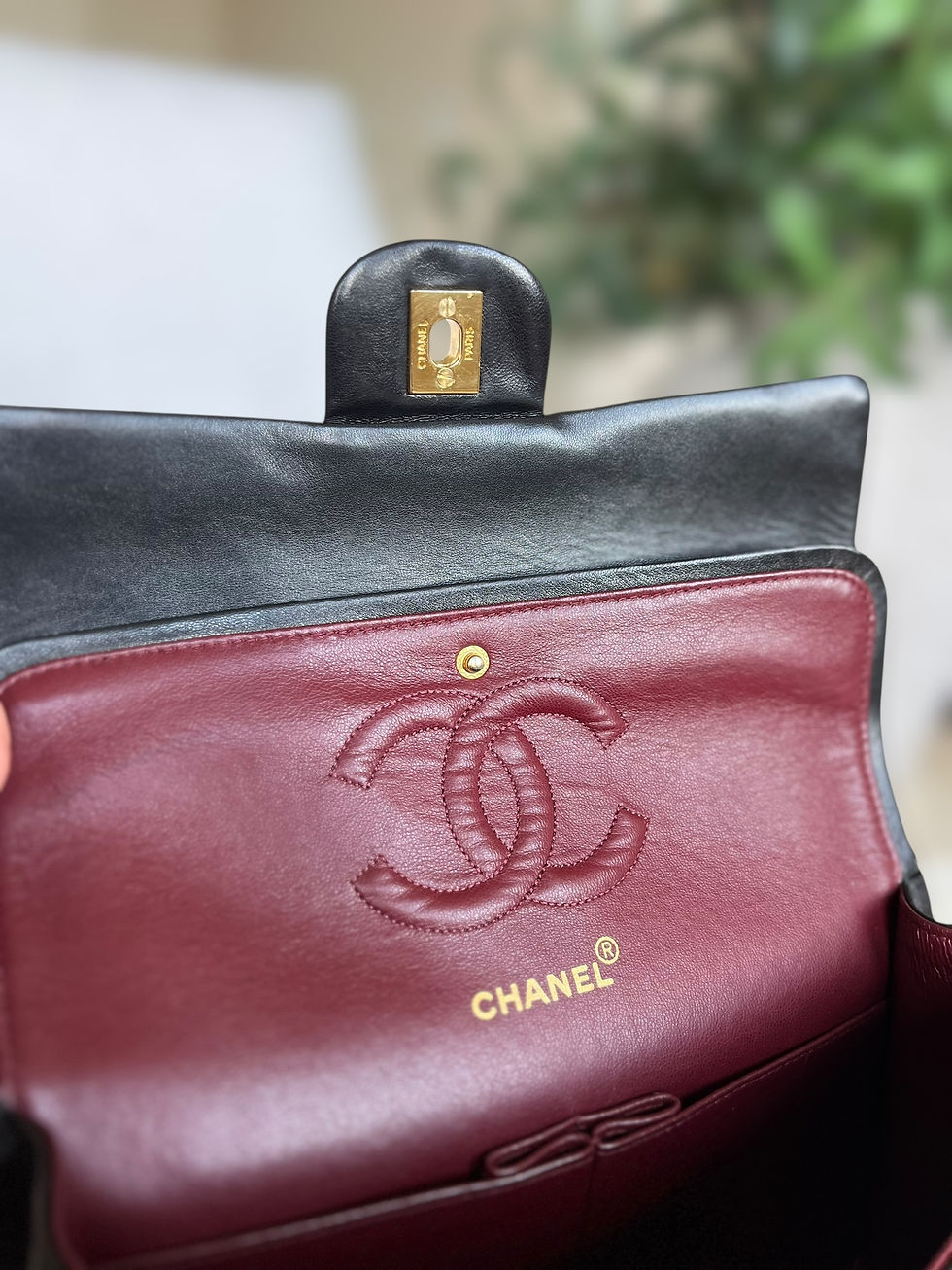 Thumbnail: Chanel Medium Classic Double Flap