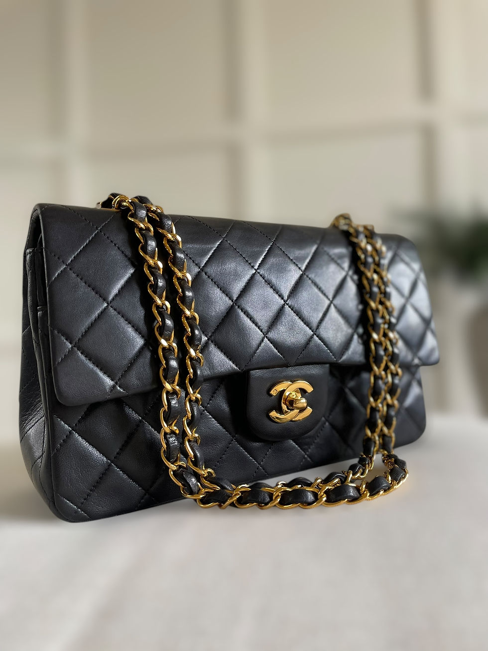 Thumbnail: Chanel Medium Classic Double Flap