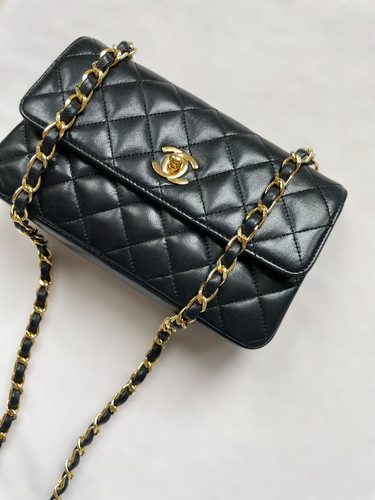 【CHANEL】vintage mini class flap 18cm★ヴィンテージ Chanel Vintage Mini Classic Flap | Lady Luxe