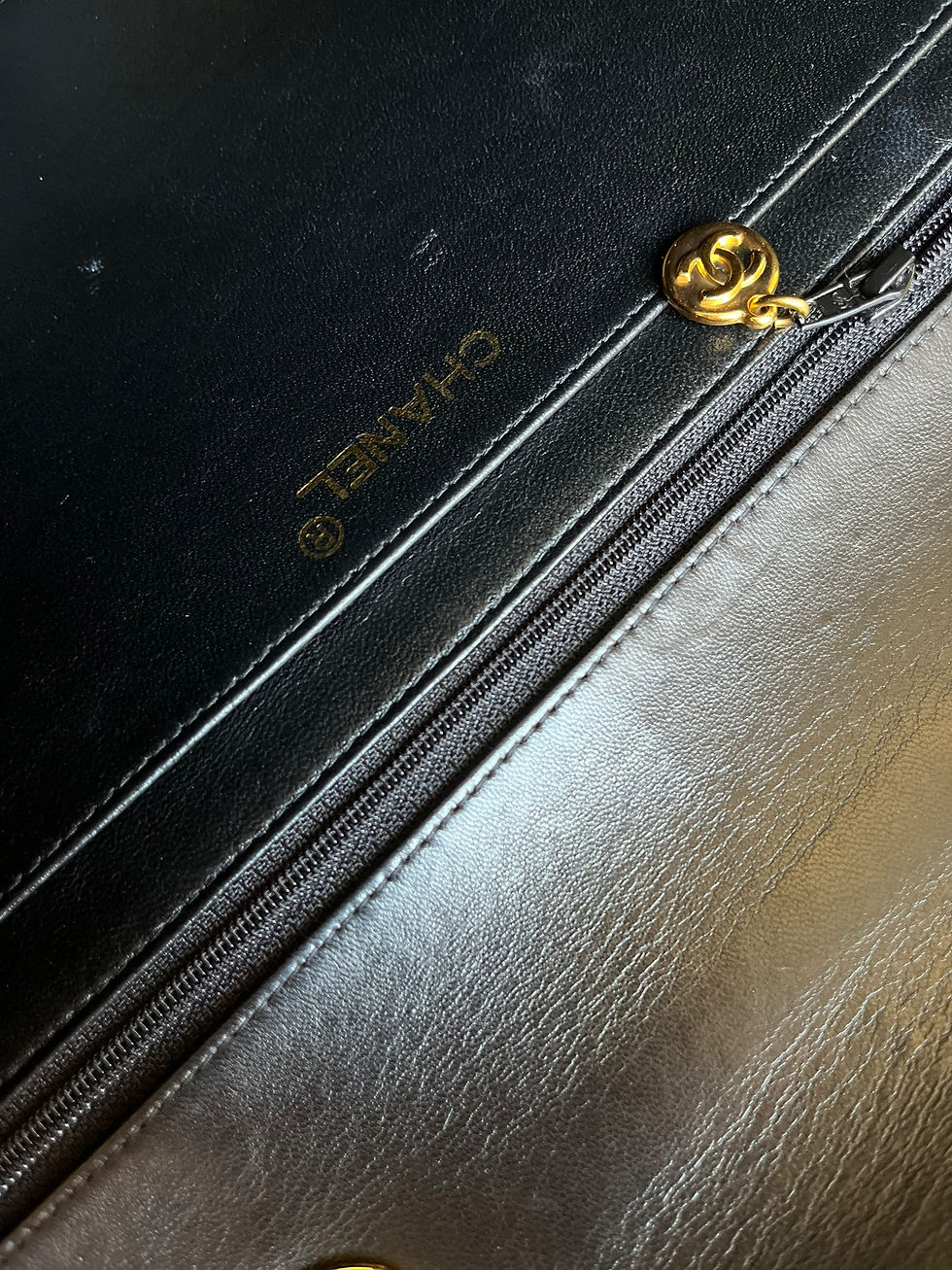 Thumbnail: CHANEL Vintage Jumbo Classic Flap with XL CC Logo
