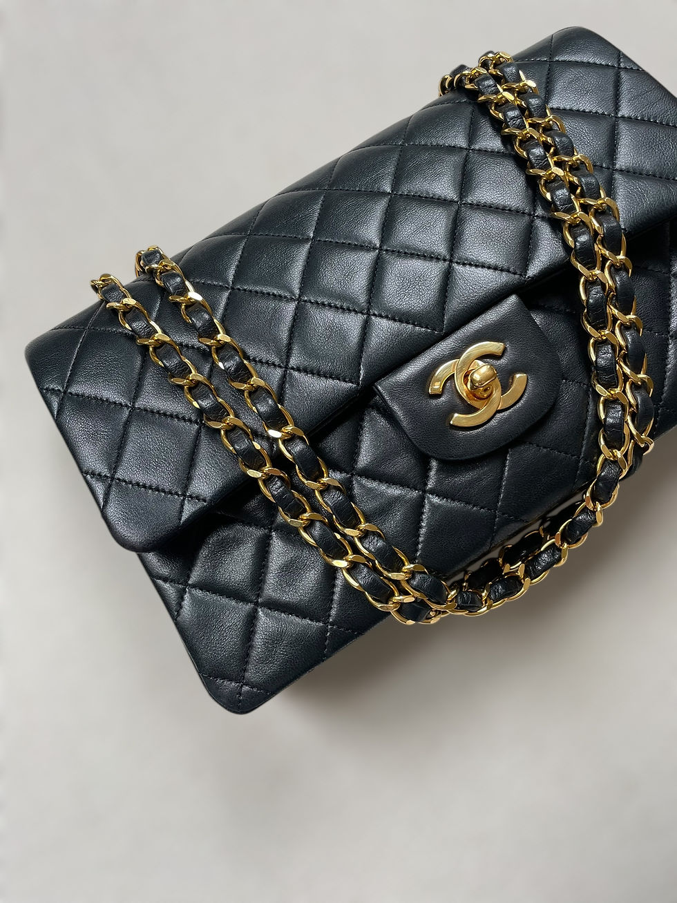 Thumbnail: Chanel Medium Classic Double Flap