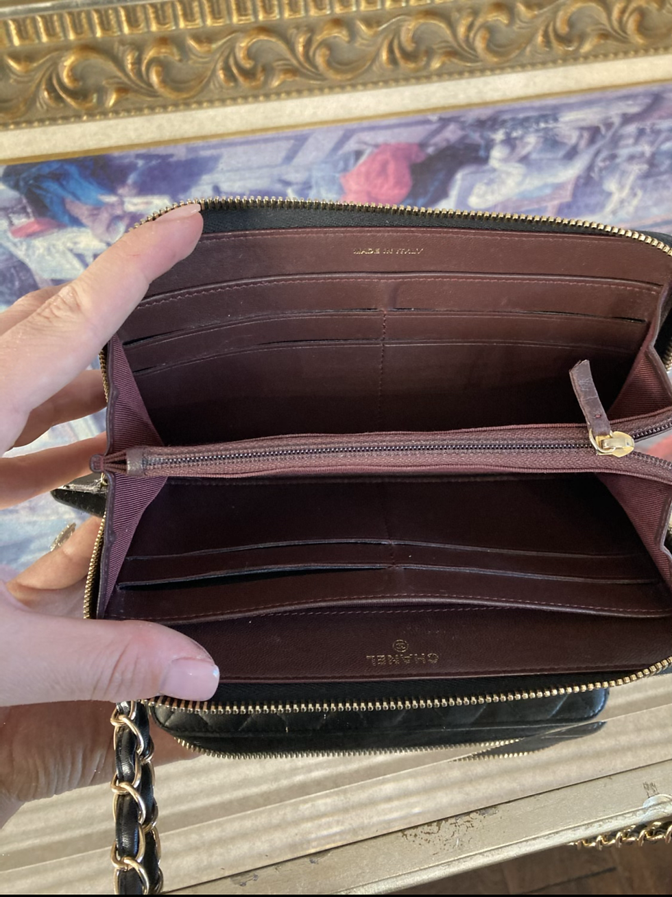 Thumbnail: CHANEL Zippy Wallet