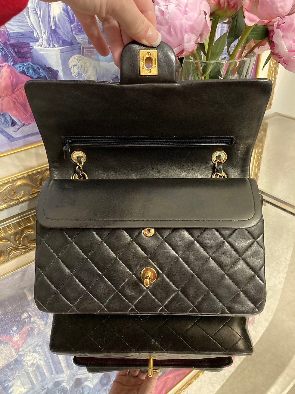 Thumbnail: CHANEL Double Flap Medium