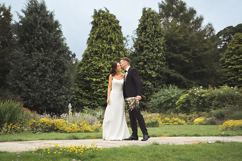 Stuart & Brioney-17.jpg