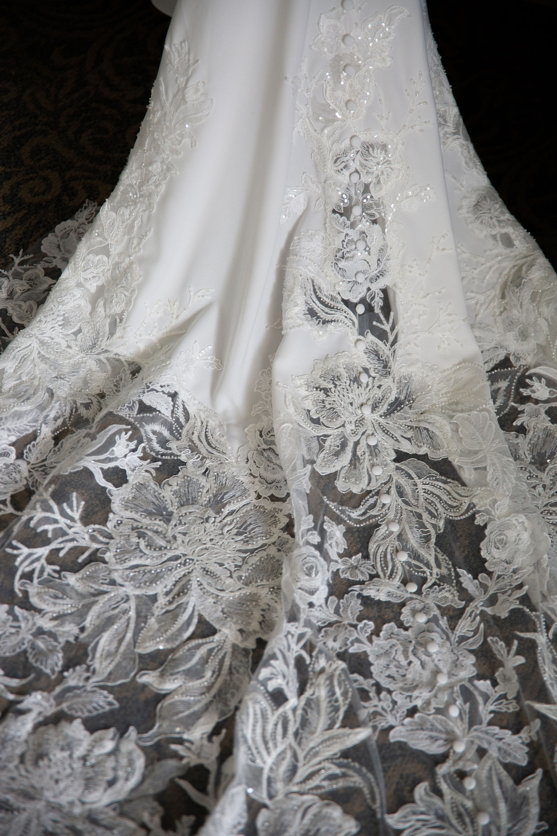 dress lace details