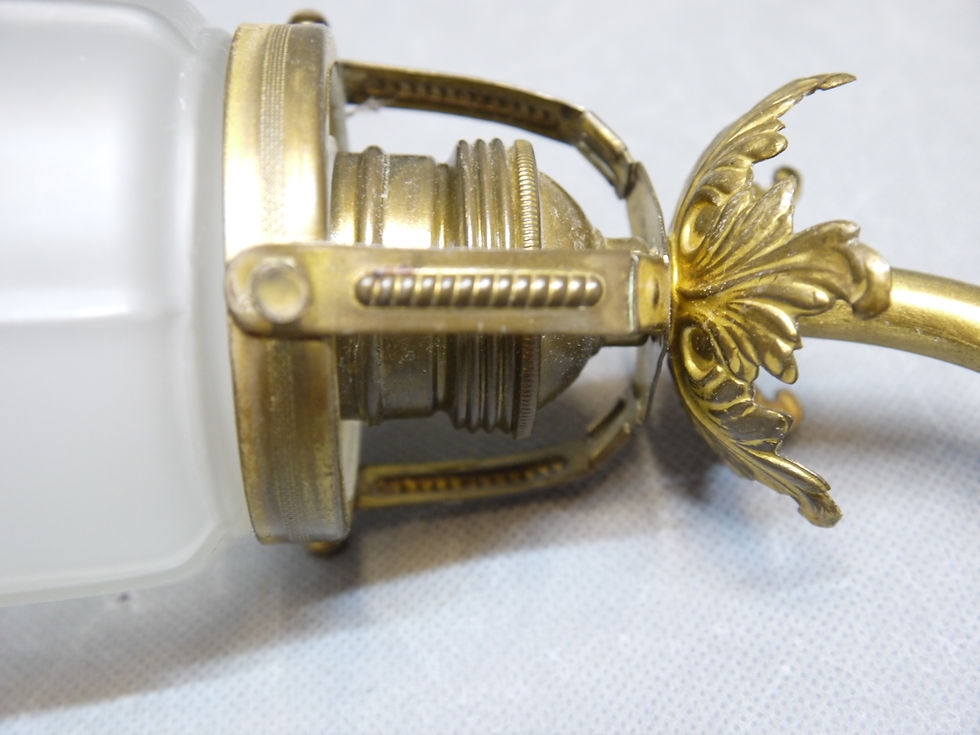 Miniaturbild: schöne alte, orig. Kutscherlampe zum Kauf an. Aus Messing und Metall gefertigt u