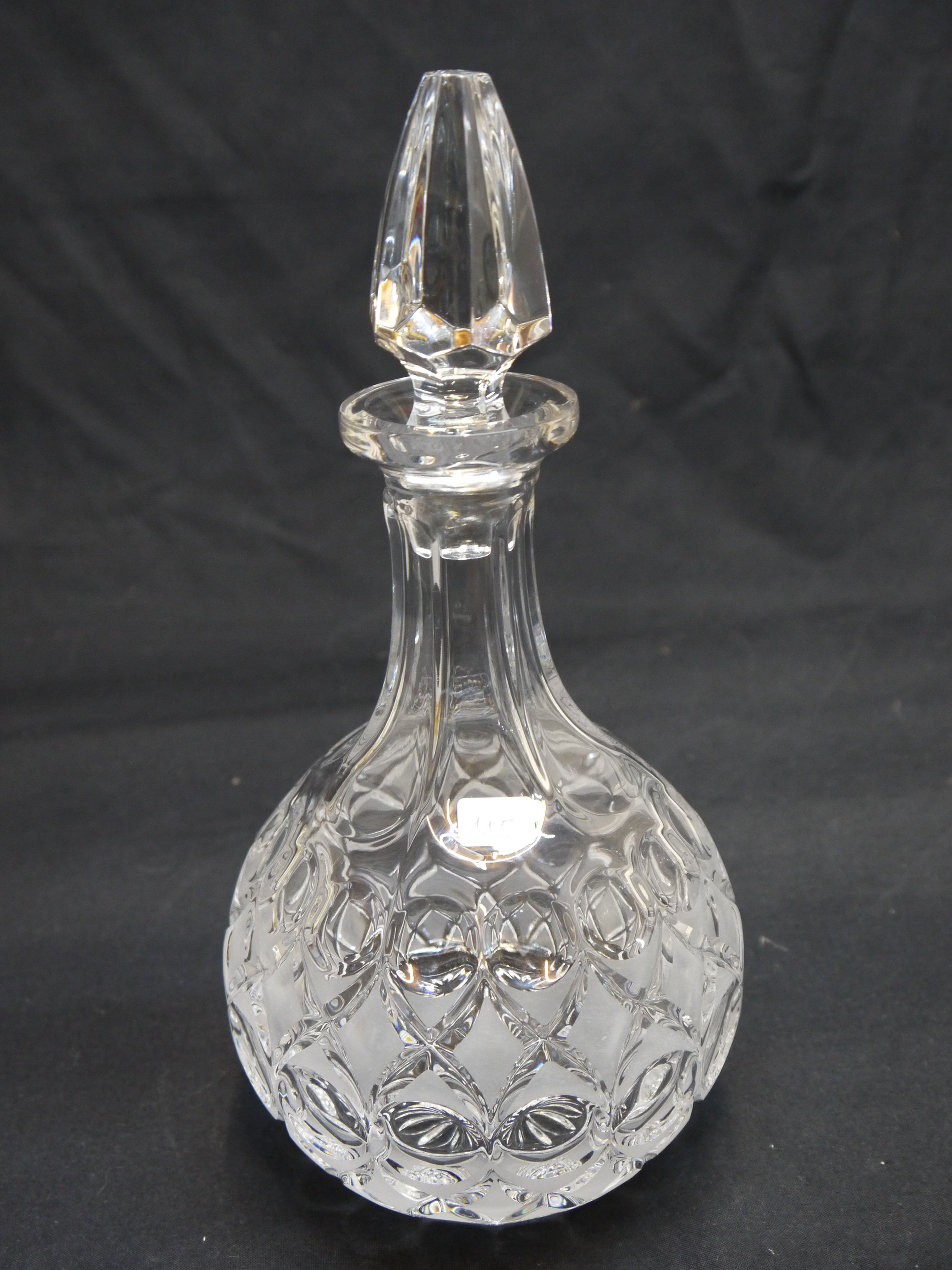 Stilvolle, ältere Kristallglas-Karaffe, beschliffen...