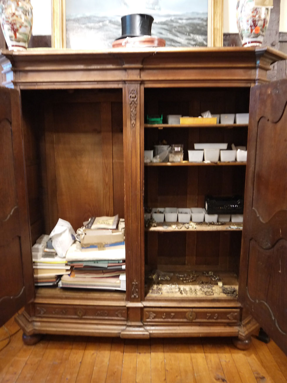 Miniaturbild: Schöner 2.trg. Barock-Schrank, dat.1779, Eiche...