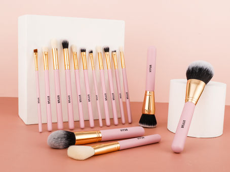 Your Complete Guide to Basic Makeup Brushes