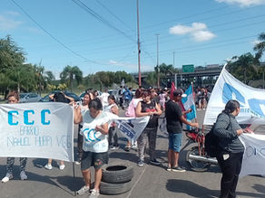 Por "Una Navidad con Trabajo y Sin Hambre": Hubo protesta y corte en el ingreso de VGG