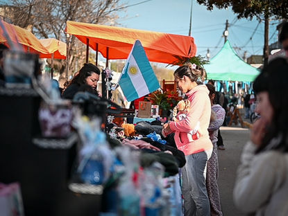 Exitosa edición de “Tarde de Peatonal” en Avenida Filippini por el Día del Padre en Villa Gobernador Gálvez