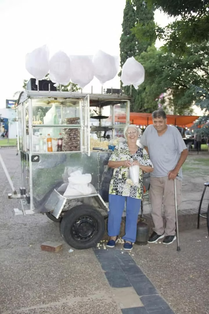 Alberto Canelo, "El Pochoclero" de la Plaza a la Madre, fue declarado Persona destacada Post Mortem de Villa Gobernador Gálvez y tendrá su homenaje