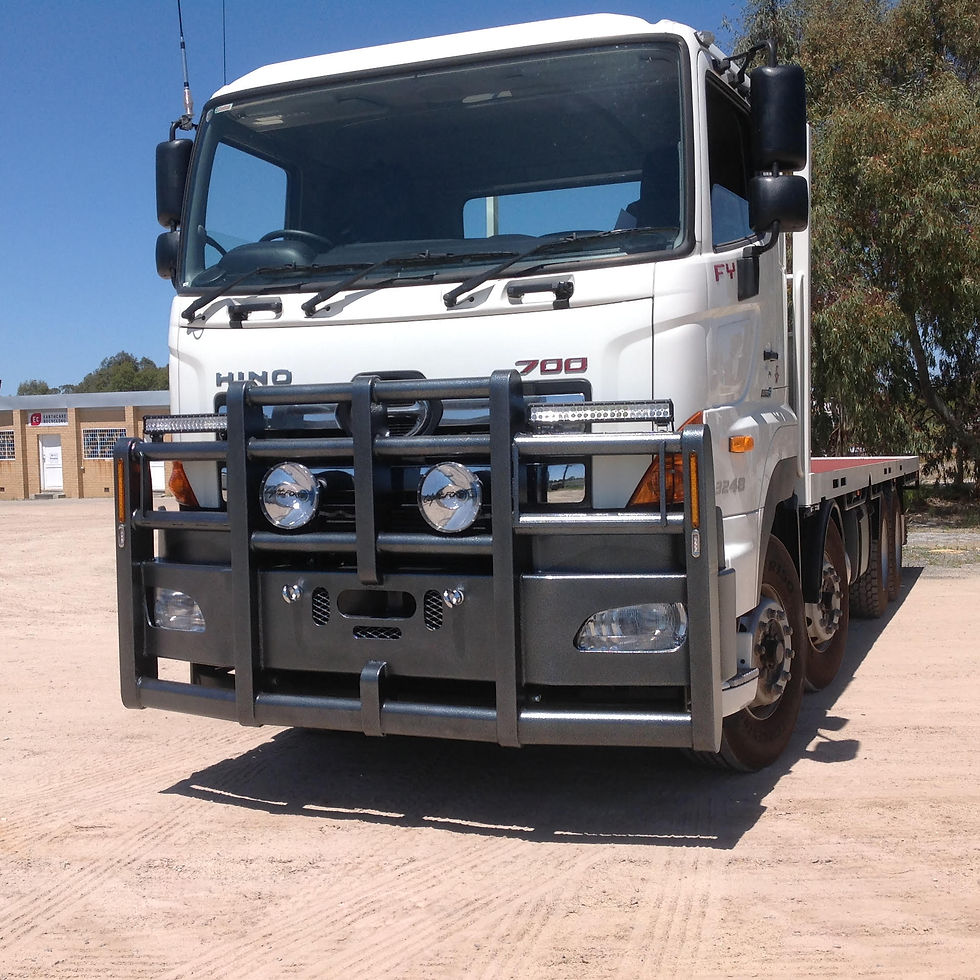 Hino FY700 4 Post