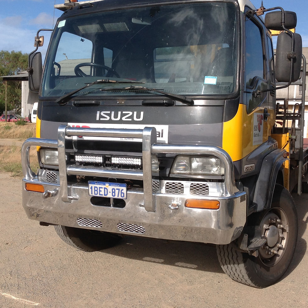 Isuzu 900 2 Post HD Polished