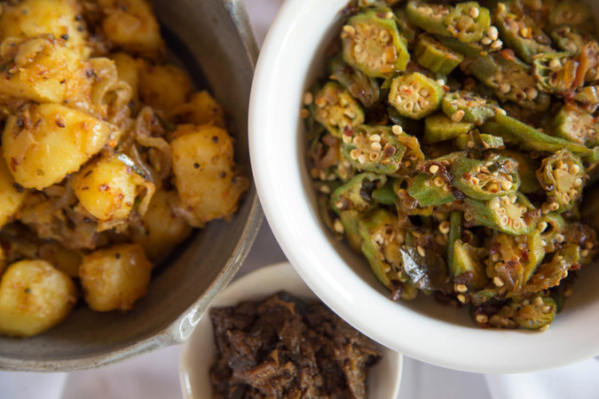 Potatoes and Bandaka Theldala (okra)