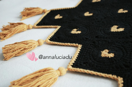 Thumbnail: crochet heart blanket pattern