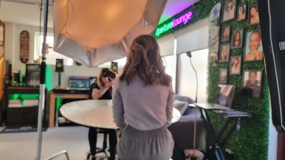 Aperture Louge Bannar.webp