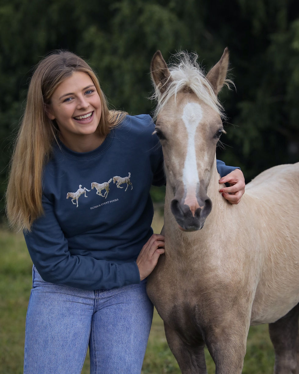 Thumbnail: Ettie Trio Sweatshirt