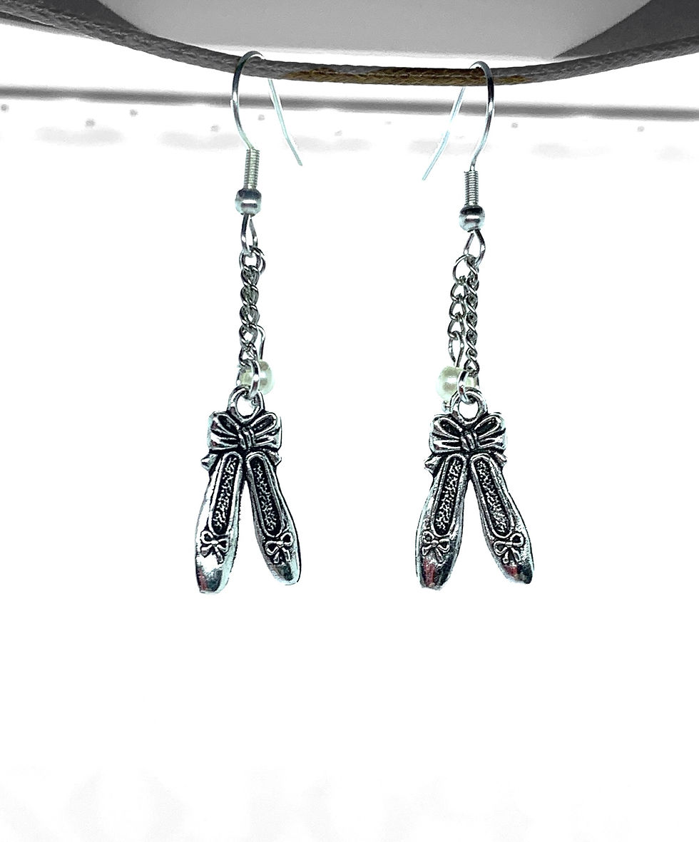 Miniatura: Ballet Slippers Earrings - Silver Plated Hooks